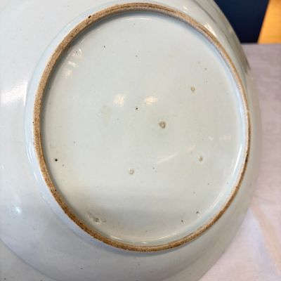 A Japanese blue and white dish and a Japanese Imari dish — foto 8