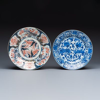 A Japanese blue and white dish and a Japanese Imari dish, Edo, 17th C.