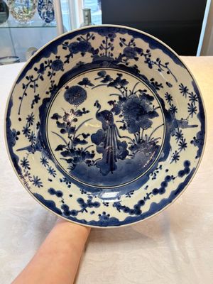 A Japanese blue and white 'peacock' dish, Edo, 17/18th C. — photo 1
