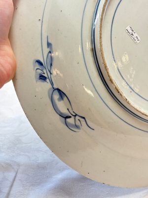 A Japanese blue and white 'peacock' dish, Edo, 17/18th C. — photo 6