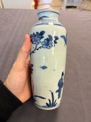A Japanese blue and white vase, a jug and a bowl, 17th C. and later — photo 8
