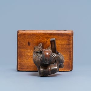 A Japanese bronze Miyao-style okimono, Meiji, 19th C. — photo 6