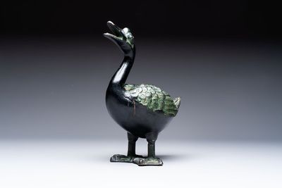 A Japanese bronze okimono of a goose, 20th C.