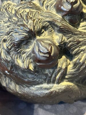 A Japanese bronze okimono with three monkeys, Yoshinobu seal mark, Meiji period — 照片 6