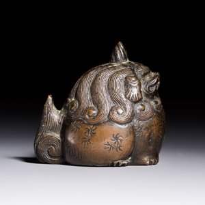 A Japanese bronze 'Shishi' paperweight, Meiji, 19th C. — photo 5