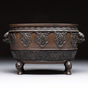 A Japanese bronze vase and a censer, Meiji, 19th C. — 照片 5