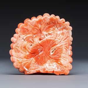A Japanese carved red coral 'Frogs' group — 照片 7