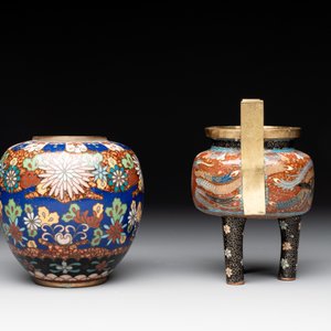 A Japanese cloissoné jar with floral design and a 'phoenix' tripod censer, 20th C. — 照片 5