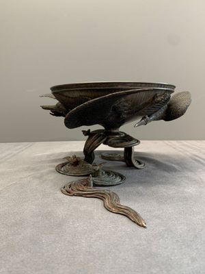 A Japanese copper, bronze and pewter Ikebana vessel, signed Kimura Toun 木村渡雲, Meiji, 19th C. — photo 5