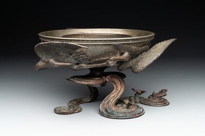 A Japanese copper, bronze and pewter Ikebana vessel, signed Kimura Toun 木村渡雲, Meiji, 19th C.