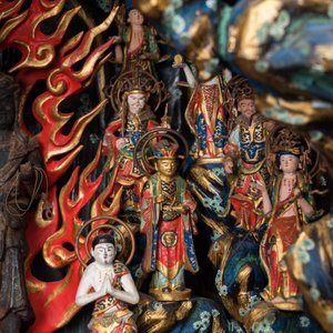 A Japanese Fudō Myōō zushi shrine in partly gilded, lacquered and painted wood, Edo, 18/19th C. — 照片 23