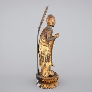 A Japanese gilded wooden Rakan (Arhat) with inlayed eyes, Edo period, 18th C. — photo 4