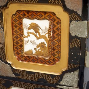 A Japanese gilt-lacquered and Shibayama ivory cabinet, Meiji, 19th C. — photo 8