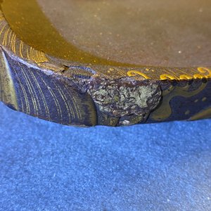 A Japanese gilt-lacquered 'kura' saddle with matching 'abumi' stirrups, Muromachi, 16th C. — 照片 68