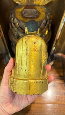 A Japanese gilt-lacquered portable shrine or zushi — foto 17
