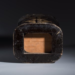 A Japanese gilt-lacquered portable shrine or zushi — foto 8
