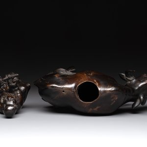A Japanese gold-splashed bronze incense burner in the shape of an immortal riding a buffalo, ​​Kin San Sō On 金産宗音製造 mark, Meiji, 19th C. — 照片 5
