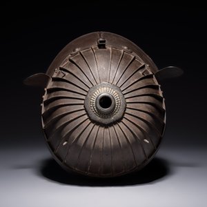 A Japanese helmet or suji bachi kabuto, by Neo Yasumasa, Edo, 17/18th C. — photo 6