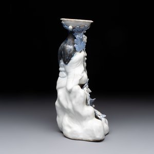 A Japanese Hirado blue and white candle holder, Meiji, 19th C. — 照片 4