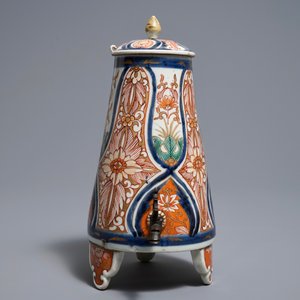A Japanese Imari cistern and cover, Edo, 18th C. — 照片 3