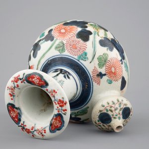 A Japanese Imari kendi, Edo, 17thC. — photo 6