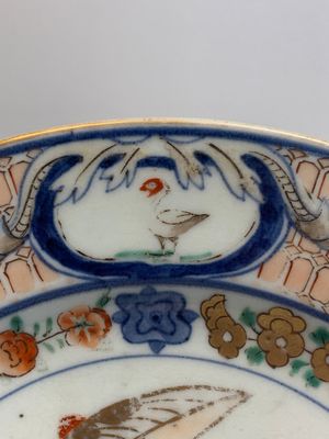 A Japanese Imari 'Parasol Ladies' dish after Cornelis Pronk, Edo, 18th C. — photo 5
