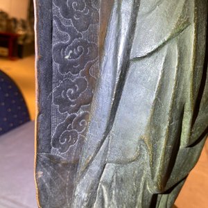 A Japanese inscribed bronze and copper alloy figure of Kanzeon Bosatsu, Edo — photo 14