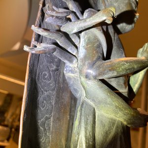 A Japanese inscribed bronze and copper alloy figure of Kanzeon Bosatsu, Edo — photo 19
