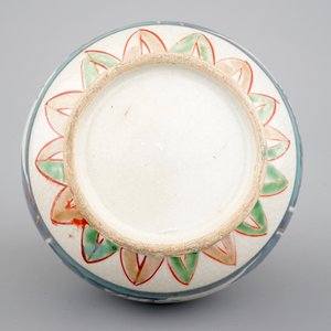 Un vase de forme bouteille de style Kakiemon, Japon, 17/18ème — photo 6