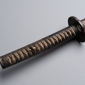 A Japanese katana, signed Hizen no Kuni Dewa no Kami Fujiwara Yukihiro, with koshirae, Edo, dated Genroku 15 (1702) — photo 14