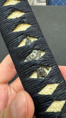 A Japanese katana, signed Ishidō Teruhide saku, with koshirae and shirasaya, Shōwa, 20th C. — foto 24