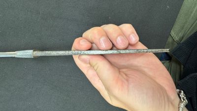 A Japanese katana, signed Ishidō Teruhide saku, with koshirae and shirasaya, Shōwa, 20th C. — foto 52