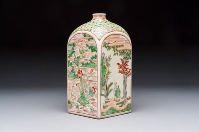 A Japanese Ko-Imari square flask with figures in a landscape, Edo, 17th C.
