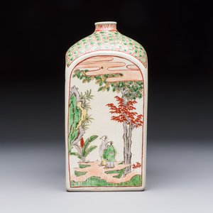 A Japanese Ko-Imari square flask with figures in a landscape, Edo, 17th C. — photo 2