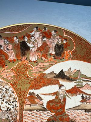 A Japanese Kutani dish with narrative design, Edo/Meiji, 19th C. — photo 4