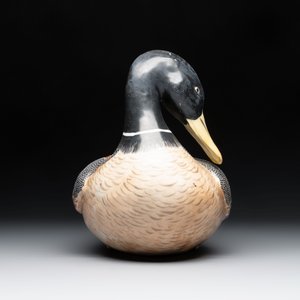 A Japanese Kutani duck-form vessel and a pair of small Satsuma vases, 19th C. — foto 3