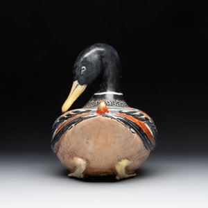 A Japanese Kutani duck-form vessel and a pair of small Satsuma vases, 19th C. — foto 5