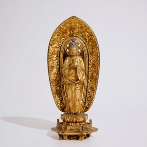 A Japanese lacquered and gilt wood "Zushi" shrine with a standing Buddha on a lotus throne, Edo, 17/18th C. — 照片 7