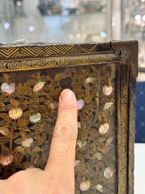 A Japanese Nanban portable lacquer cabinet, Momoyama, late 16th/early 17th C. — 照片 13