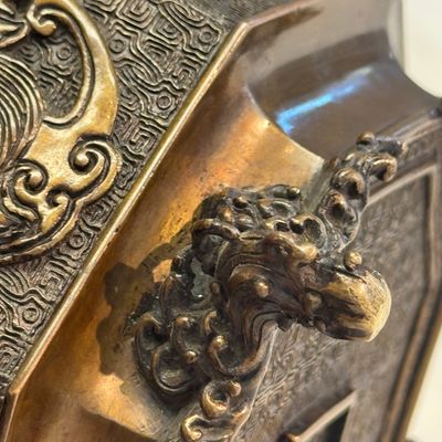A Japanese octagonal bronze censer — photo 21