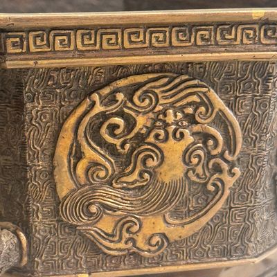 A Japanese octagonal bronze censer — photo 5