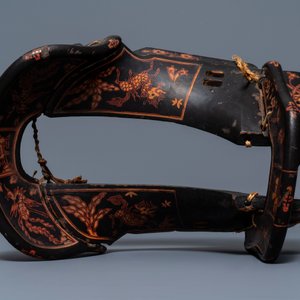A Japanese painted and lacquered wooden saddle, Edo/Meiji, 18/19th C. — 照片 6
