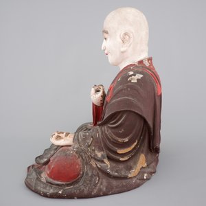 A Japanese painted wood figure of Kukai or Kobo Dashi, Edo period, 17/18th C. — photo 2
