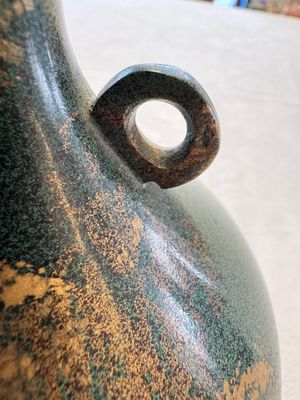 A Japanese patinated bronze vase, 20th C. — photo 6