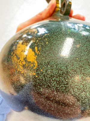 A Japanese patinated bronze vase, 20th C. — photo 10