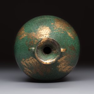 A Japanese patinated bronze vase, 20th C. — photo 5