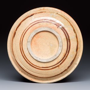 A Japanese polychrome-decorated stoneware plate — photo 2