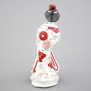 Une figure d'une bijin en porcelaine de Japon, 18ème — photo 3