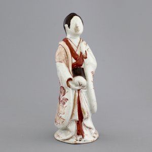 A Japanese porcelain figure of a male official, 17/18th C. — photo 1