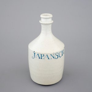 A Japanese porcelain sake bottle inscribed Japansch Zaky, 17/18th C. — photo 1